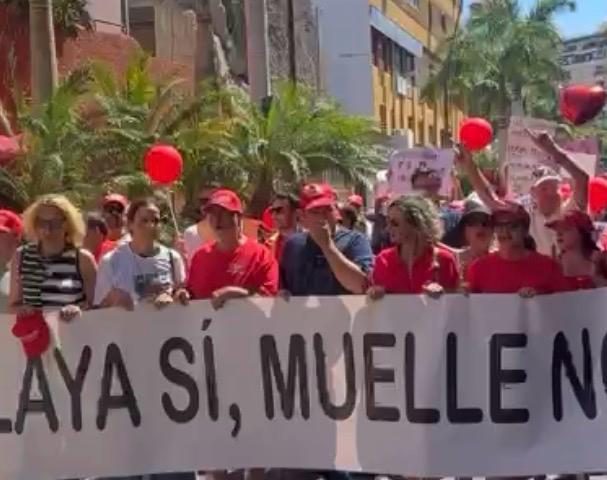Los Cristianos ha hablado: Playa sí, muelle no
