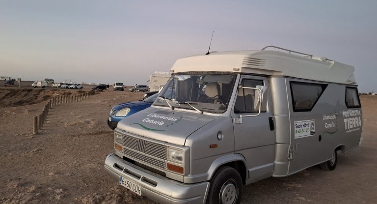 Nuestra primera sede móvil ya recorre Canarias para estar más cerca de ti